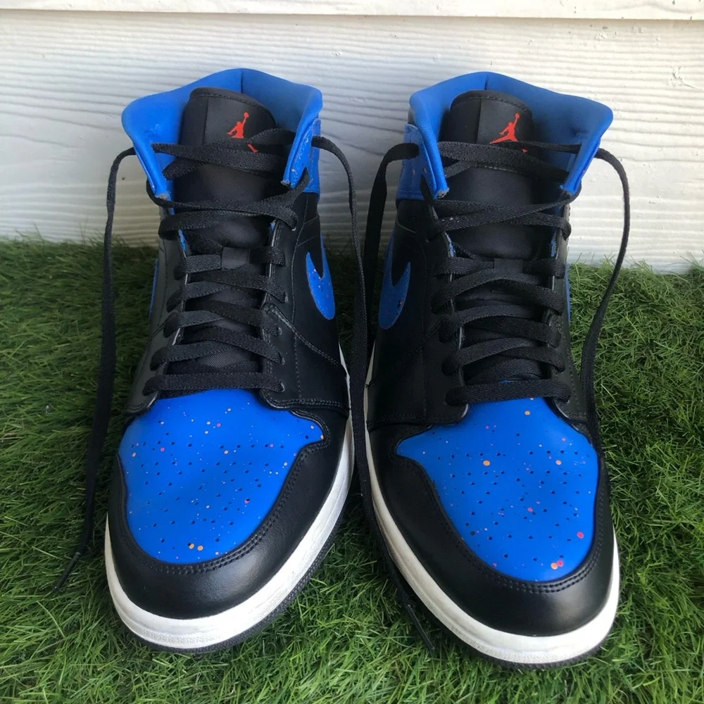 Jordan 1 Mid‎ Royal Paint Splatter Men’s Size: 12 Very clean.